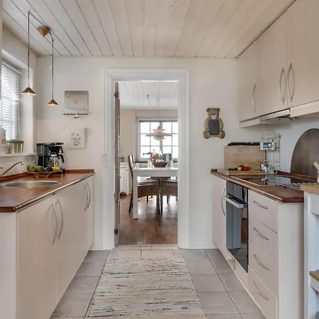 Stunning In With Wifi And 2 Bedrooms Holiday home Pandrup
