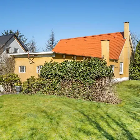 Prázdninový dům Lovely In With Wifi *