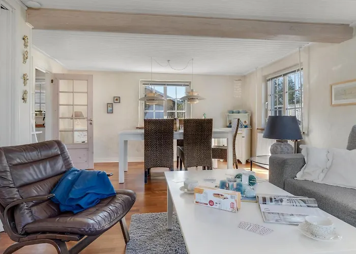 Lovely In With Wifi Ferienhaus